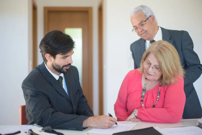 Viager immobilier : les lacunes d'assurance que tout acquéreur doit anticiper avant de signer